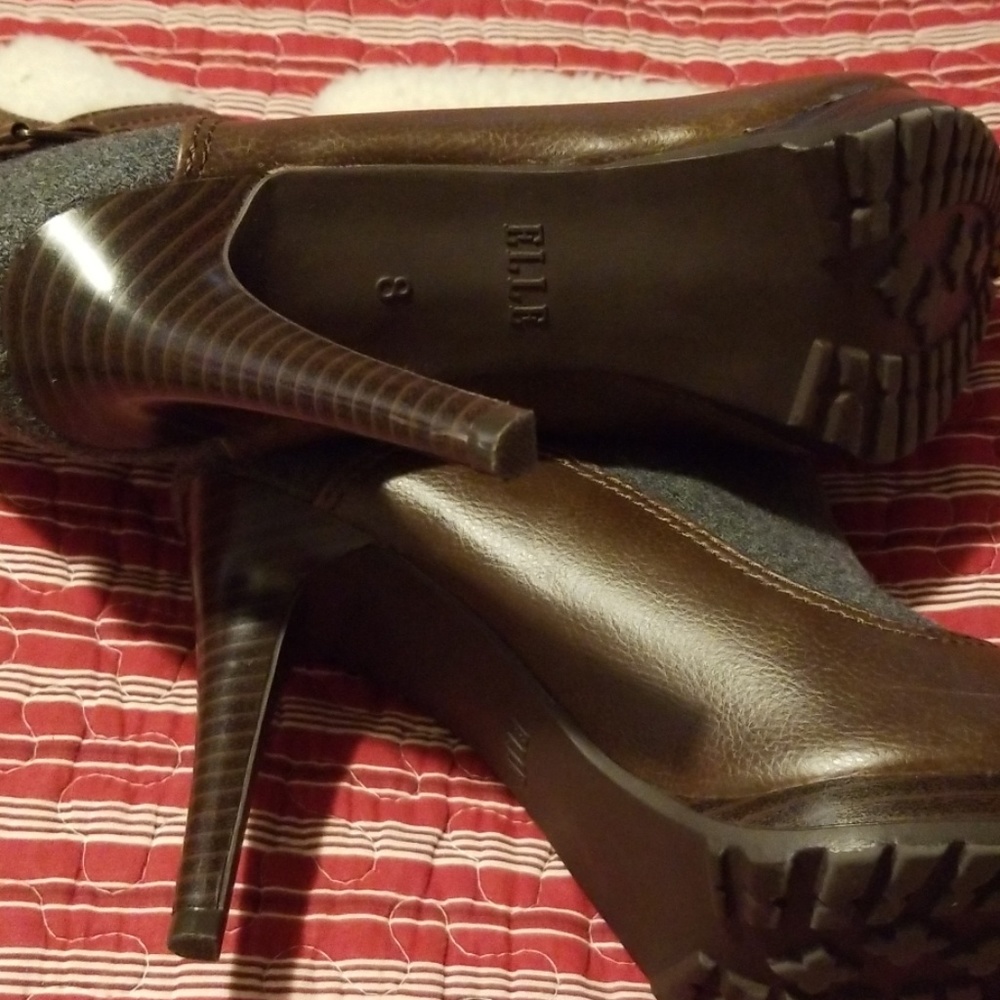 ELLE Ankel boot - Picture 2 of 3